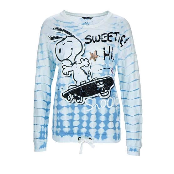 Princess goes Hollywood • blauw witte batik sweater met Snoopy
