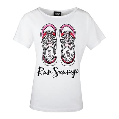 Verysimple • wit t-shirt met sneakers