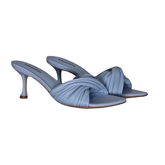 Lola Cruz • baby blauwe sandalen