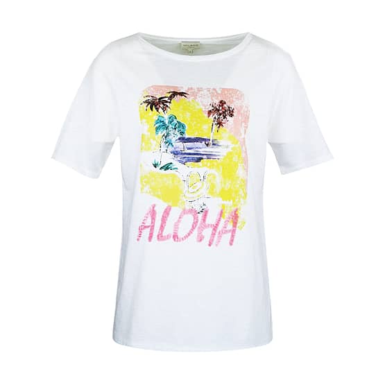 Milano Italy • wit t-shirt Aloha